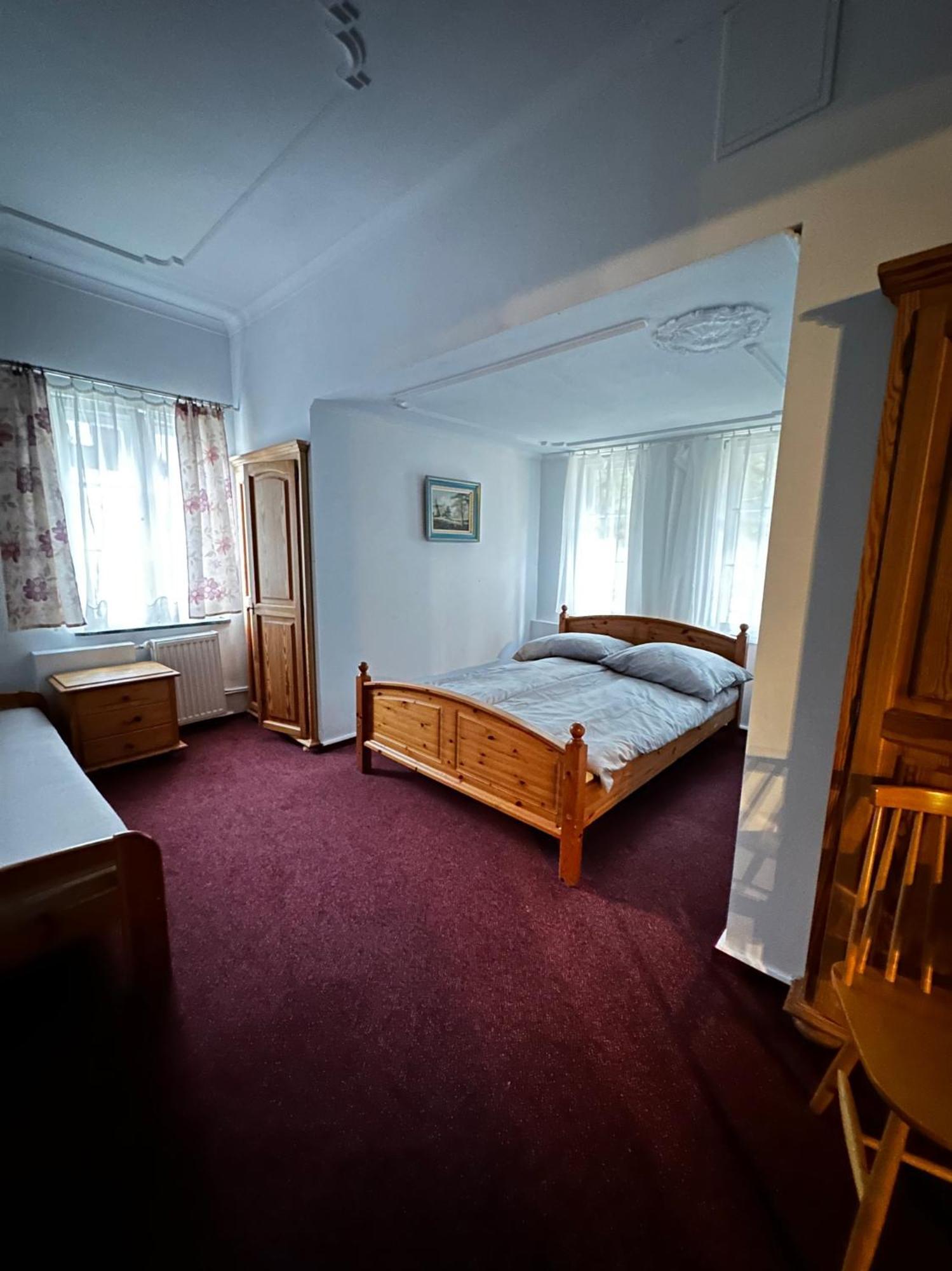 Hotel Krasnoludki Соснувка Экстерьер фото